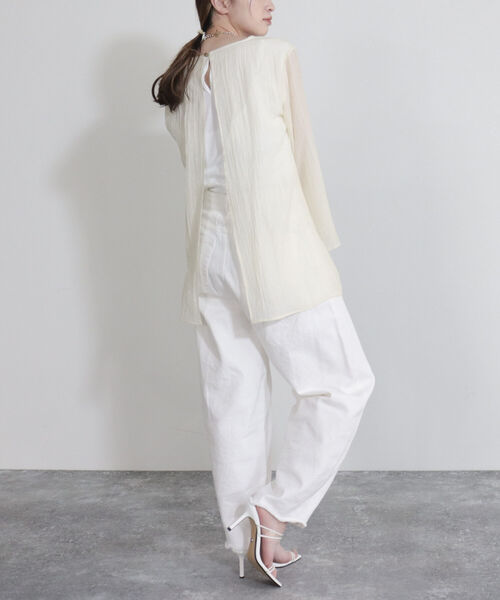 fredy emue（フレディエミュ）の「【fredyemueフレディエミュ】レイヤードシアーブラウス（シャツ/ブラウス・レディース・ライトグリーン/アイボリー/ブラック・38）」の10枚目の写真