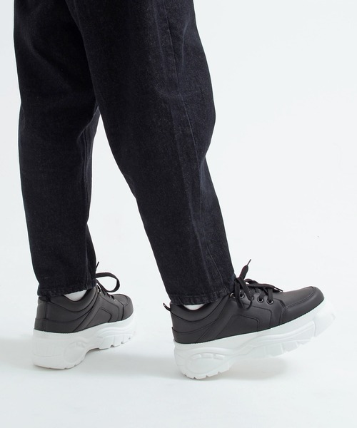 SILVER BULLET(シルバーバレット)の「『LOVE HUNTER/ラブハンター』スポーティーダッドスニーカー【m】(スニーカー・メンズ・ブラック/ホワイト・43/41/42/44/40)」の1枚目の写真