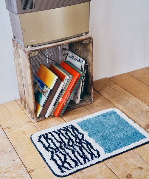 Opt!（オプト）の「〈Opt!/オプト〉Floor Mat/フロアマット（ラグ/マット・レディース・ホワイト/ブラック/レッド/イエロー/ネイビー/ブルー・ONE SIZE）」の4枚目の写真