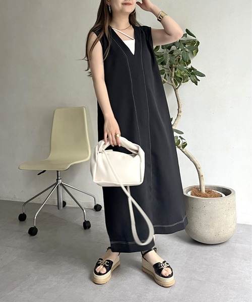 prose verse(プロズヴェール)の「配色ステッチバックポケットワンピース(ワンピース・レディース・ブラック・フリ-)」の9枚目の写真