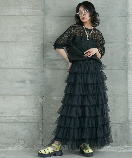 GEVS.(ジェイヴィス)の「<大きいサイズ> シアー刺しゅうブラウス GEVS.(シャツ/ブラウス・レディース・ブラック/ベージュ・4L/LL/L/3L/5L)」の9枚目の写真