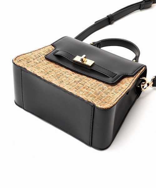 MIAN （ミアン）の「【MIAN/ミアン】 金具ベルト付きフラップBAG（ショルダーバッグ・レディース・ベージュ/ブラック・FREE）」の14枚目の写真