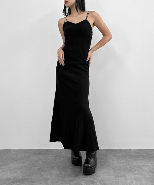 Katie SUNDAY MONDAYS 黒 キャミソールワンピース Katie SUNDAY MONDAYS 黒 キャミソールワンピース