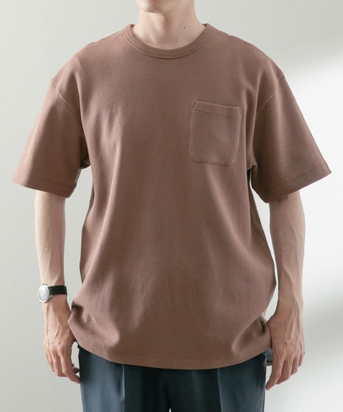 ITEMS URBANRESEARCH(アイテムズ アーバンリサーチ)の「度詰めワッフル クルーネックTシャツ(Tシャツ/カットソー・メンズ・ブラック/ホワイト/ブルー/ブラウン・MEDIUM/LARGE)」の1枚目の写真