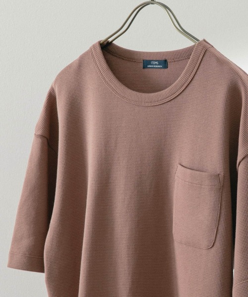 ITEMS URBANRESEARCH(アイテムズ アーバンリサーチ)の「度詰めワッフル クルーネックTシャツ(Tシャツ/カットソー・メンズ・ブラック/ホワイト/ブルー/ブラウン・MEDIUM/LARGE)」の10枚目の写真