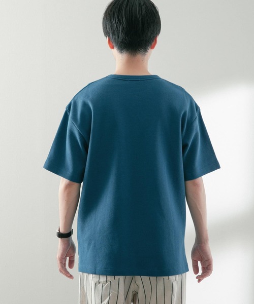ITEMS URBANRESEARCH(アイテムズ アーバンリサーチ)の「度詰めワッフル クルーネックTシャツ(Tシャツ/カットソー・メンズ・ブラック/ホワイト/ブルー/ブラウン・MEDIUM/LARGE)」の15枚目の写真