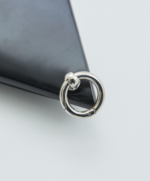 TOGA(トーガ)の「Leather pouch triangle(財布・メンズ・ブラック・FREE)」の3枚目の写真