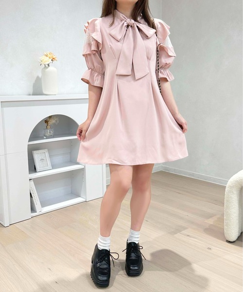 セール】肩レースボウタイミニワンピース【ZOZOTOWN限定アイテム