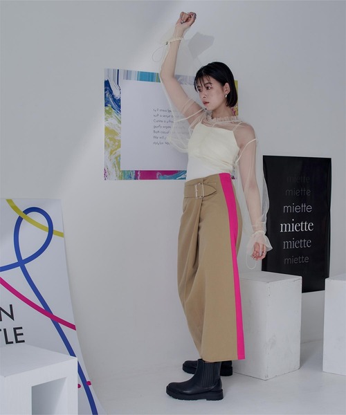 miette(ミエット)の「チュールギャザーシアーショートトップス(シャツ/ブラウス・レディース・カーキ/ブラック/オフホワイト/パープル・FREE)」の10枚目の写真
