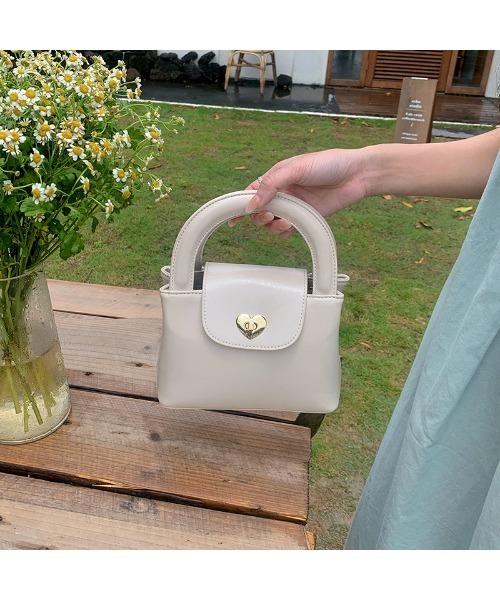 Chick（チック）の「ハートモチーフハンドバッグ（ハンドバッグ・レディース・ホワイト/ブラック・FREE）」の13枚目の写真