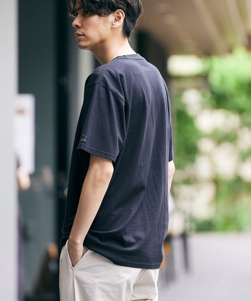 417 EDIFICE(フォーワンセブンエディフィス)の「【SHINATOMO / シナトモ】別注PACK Tシャツ(Tシャツ/カットソー・メンズ・ホワイト/ブラック/ベージュ/ブルー系その他・SMALL/MEDIUM/LARGE/X-LARGE)」の8枚目の写真