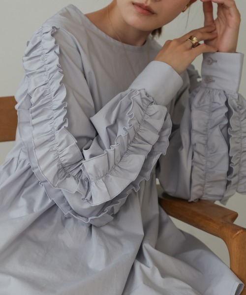 Bab（バブ）の「フリルボリュームスリーブブラウス（シャツ/ブラウス・レディース・サックスブルー/ベージュ/ホワイト系その他・M）」の3枚目の写真