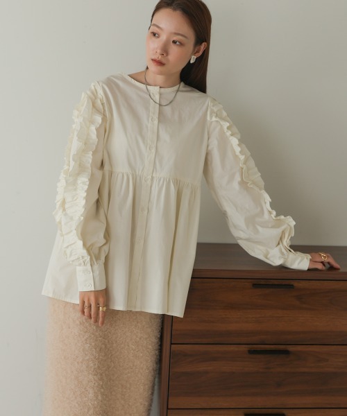 Bab（バブ）の「フリルボリュームスリーブブラウス（シャツ/ブラウス・レディース・サックスブルー/ベージュ/ホワイト系その他・M）」の5枚目の写真