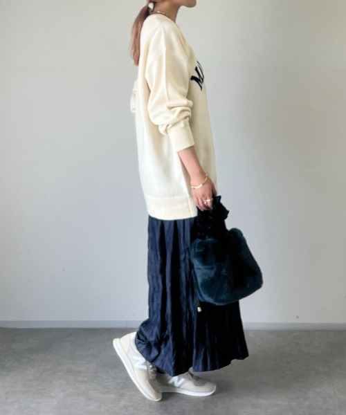 un dix cors(アンディコール)の「MONTREALロゴスウェット(スウェット・レディース・アイボリー/ブラック/グレー・FREE)」の11枚目の写真