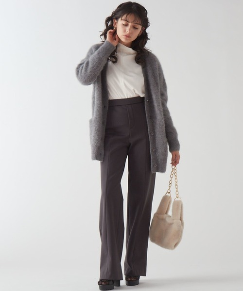 Tiara（ティアラ）の「FOX Vネックカーディガン（カーディガン/ボレロ・レディース・グレー/グレイッシュベージュ/ブルー・FREE）」の19枚目の写真