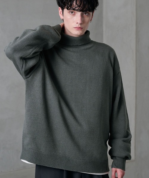 MONO-MART(モノマート)の「ルーズタートルネックニット/ウォッシャブル(ニット/セーター・メンズ・ライトグレー/グレイッシュベージュ/アイボリー/ライトブルー/パープル/ブラック/グレー/チャコール/ワイン・M/L/S)」の4枚目の写真