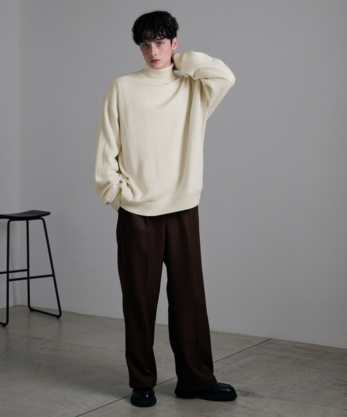 MONO-MART(モノマート)の「ルーズタートルネックニット/ウォッシャブル(ニット/セーター・メンズ・ライトグレー/グレイッシュベージュ/アイボリー/ライトブルー/パープル/ブラック/グレー/チャコール/ワイン・M/L/S)」の10枚目の写真