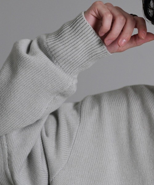 MONO-MART(モノマート)の「ルーズタートルネックニット/ウォッシャブル(ニット/セーター・メンズ・ライトグレー/グレイッシュベージュ/アイボリー/ライトブルー/パープル/ブラック/グレー/チャコール/ワイン・M/L/S)」の19枚目の写真