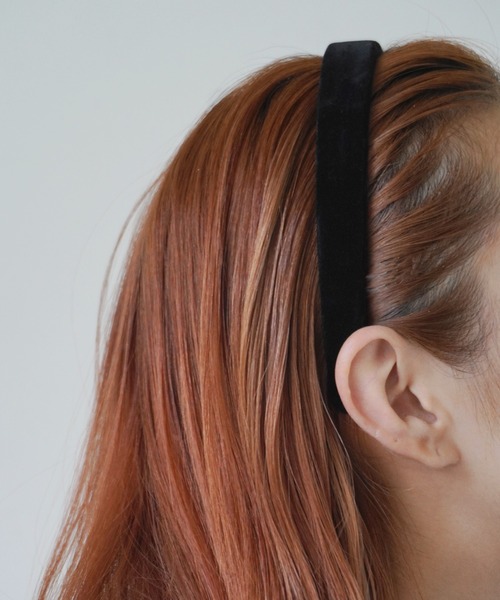 Port（ポート）の「ベロア カチューシャ（カチューシャ・レディース・レッド/ベージュ/ブラック/グリーン/ブルー・FREE）」の6枚目の写真