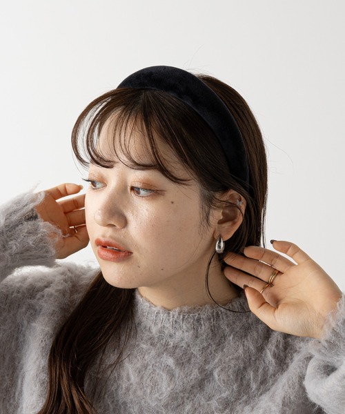 COLONY 2139（コロニートゥーワンスリーナイン）の「ベロアカチューシャ（カチューシャ・レディース・ブラック・FREE）」の9枚目の写真