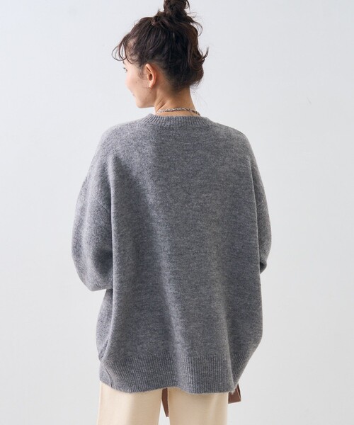 FREAK'S STORE(フリークスストア)の「サガラワッペン ロゴニット/ ビッグシルエットプルオーバーニット(ニット/セーター・レディース・ネイビー/オフホワイト/ワインレッド/グレー・フリ-)」の6枚目の写真