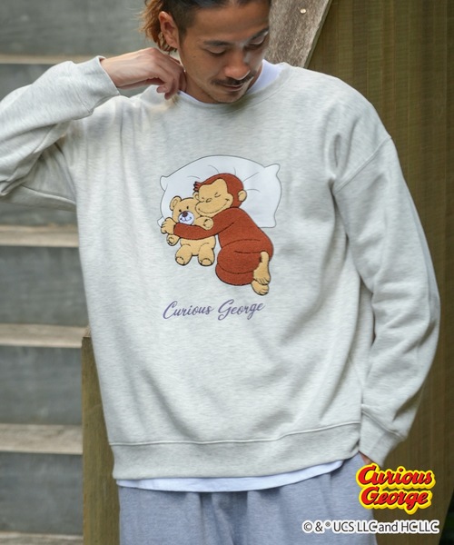 OUTDOOR PRODUCTS（アウトドアプロダクツ）の「【OUTDOOR PRODUCTS/アウトドアプロダクツ】【おさるのジョージ 】コラボ　 裏起毛　クルートレーナ－　スウェット 　ドロップショルダー　 オーバーサイズ　バックプリント（スウェット・メンズ・杢グレー/ホワイト/オフホワイト/ブルーグレー・X-LARGE/MEDIUM/LARGE）」の3枚目の写真