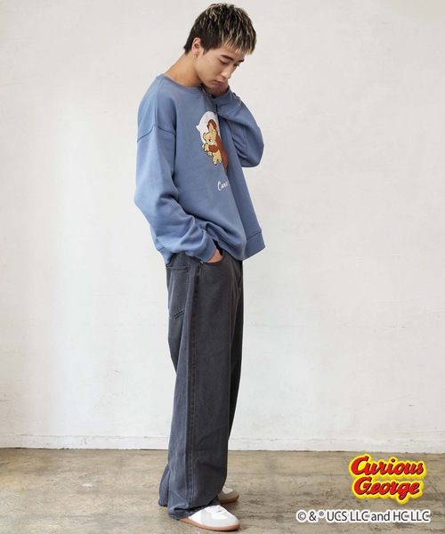 OUTDOOR PRODUCTS（アウトドアプロダクツ）の「【OUTDOOR PRODUCTS/アウトドアプロダクツ】【おさるのジョージ 】コラボ　 裏起毛　クルートレーナ－　スウェット 　ドロップショルダー　 オーバーサイズ　バックプリント（スウェット・メンズ・杢グレー/ホワイト/オフホワイト/ブルーグレー・X-LARGE/MEDIUM/LARGE）」の9枚目の写真