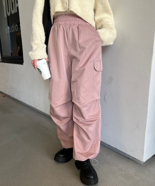 nemne store(ネンネストア)の「【低身長サイズあり】パラシュートカーゴパンツ(カーゴパンツ・レディース・グレー/ピンク・MEDIUM/SMALL)」の12枚目の写真