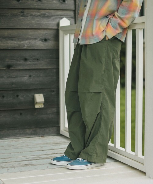 B:MING by BEAMS（ビーミングバイビームス）の「B:MING by BEAMS / コットンナイロン オーバーパンツ（その他パンツ・メンズ・オリーブ/ブラック・LARGE/MEDIUM/SMALL/X-LARGE）」の17枚目の写真