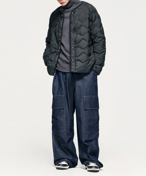 GENXDER(ノンジェンダー)の「【genxder】 ユニセックス 裾絞りポケットデニムカーゴパンツ(カーゴパンツ・メンズ・インディゴブルー/ブラック・SMALL/MEDIUM/LARGE)」の14枚目の写真