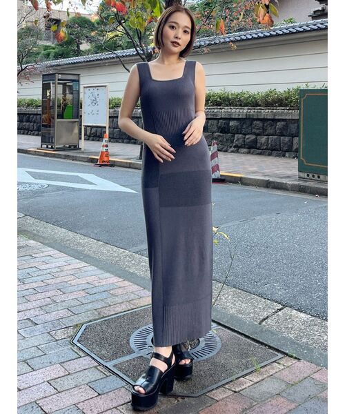 MURUA（ムルーア）の「ナローニットワンピース（ワンピース・レディース・アイボリー/ブルー/グレー/レッド・FREE）」の18枚目の写真