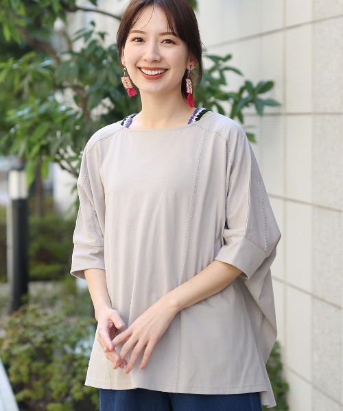 チチカカ(チチカカ)の「肩チロリージグザグステッチプルオーバー(Tシャツ/カットソー・レディース・グレー/グリーン/チャコールグレー・FREE)」の10枚目の写真