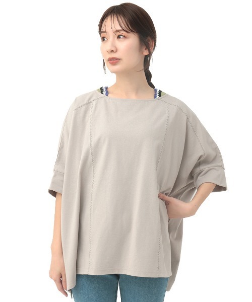 チチカカ(チチカカ)の「肩チロリージグザグステッチプルオーバー(Tシャツ/カットソー・レディース・グレー/グリーン/チャコールグレー・FREE)」の7枚目の写真