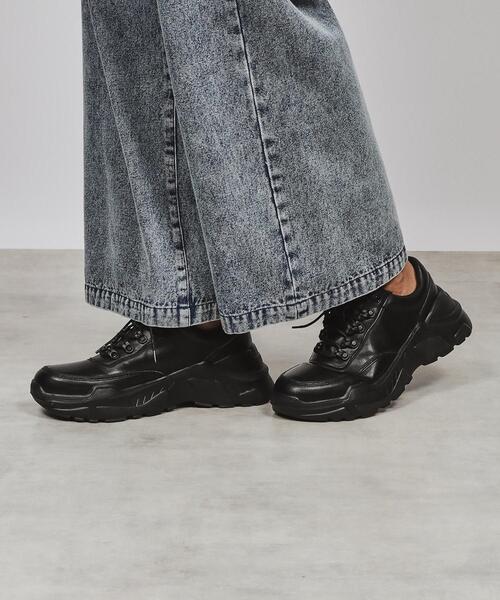 tk.TAKEO KIKUCHI（ティーケータケオキクチ）の「◆ボリュームスニーカー（スニーカー・メンズ・ブラック・55/65/75）」の7枚目の写真