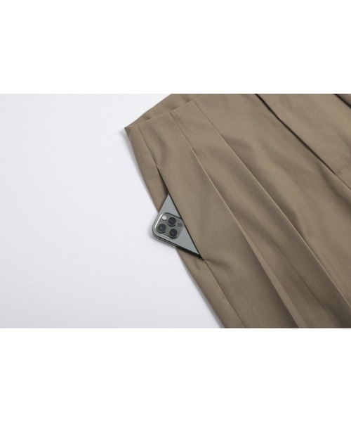 Lajour(ラジュール)の「ダブルタックテーパードパンツ(その他パンツ・レディース・ブラック/ベージュ/ホワイト・S/M/L)」の15枚目の写真