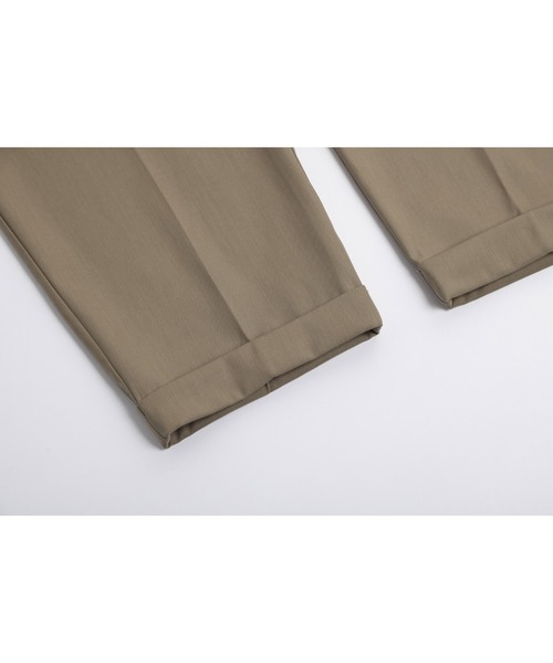 Lajour(ラジュール)の「ダブルタックテーパードパンツ(その他パンツ・レディース・ブラック/ベージュ/ホワイト・S/M/L)」の21枚目の写真