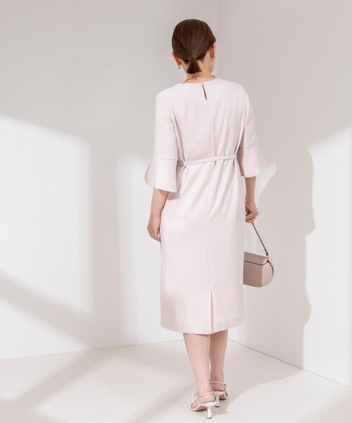 NOLLEY’S Sophi（ノーリーズソフィ）の「バックサテンフレアスリーブワンピース（ワンピース・レディース・ベビーピンク/ネイビー・38/36）」の6枚目の写真