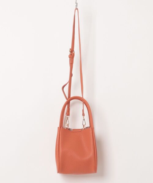 soeur（スール）の「SOEUR/ミニショルダーバケットバッグ（ポーチ付)（ショルダーバッグ・レディース・ブラック/ベージュ/イエロー/ライトブルー/シルバー/ブラウン/アイボリー/オレンジ・フリー）」の7枚目の写真