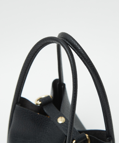 soeur（スール）の「SOEUR/ミニショルダーバケットバッグ（ポーチ付)（ショルダーバッグ・レディース・ブラック/ベージュ/イエロー/ライトブルー/シルバー/ブラウン・フリー）」の10枚目の写真