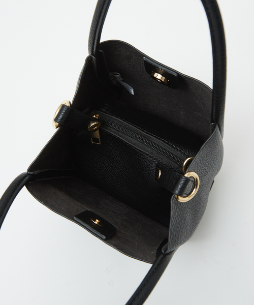 soeur（スール）の「SOEUR/ミニショルダーバケットバッグ（ポーチ付)（ショルダーバッグ・レディース・ブラック/ベージュ/イエロー/ライトブルー/シルバー/ブラウン・フリー）」の13枚目の写真