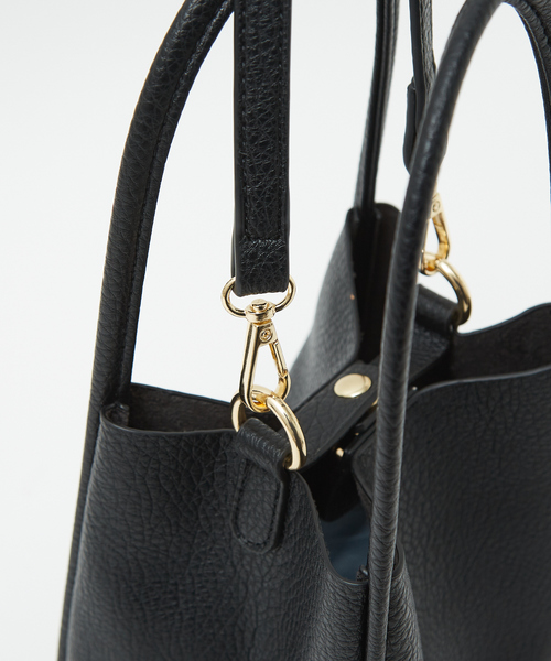 soeur（スール）の「SOEUR/ミニショルダーバケットバッグ（ポーチ付)（ショルダーバッグ・レディース・ブラック/ベージュ/イエロー/ライトブルー/シルバー/ブラウン・フリー）」の15枚目の写真