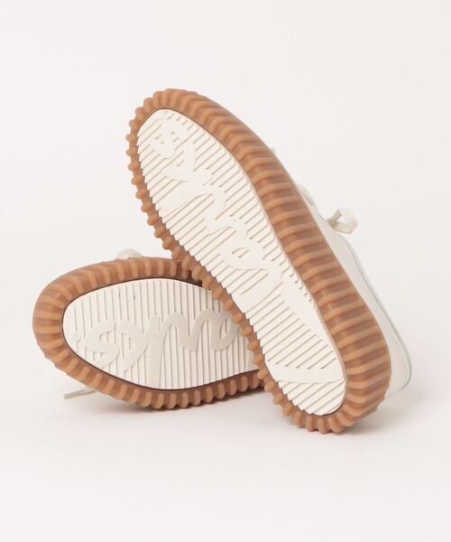 Clarks Originals(クラークスオリジナルズ)の「【Clarks Premium】Torhill Bee(スニーカー・レディース・オフホワイト・24.5cm/24cm/23.5cm/23cm)」の3枚目の写真