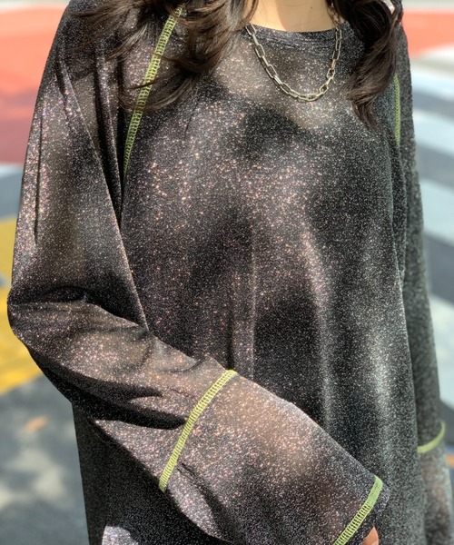 mi via loca(ミヴィアロカ)の「シアーラメ配色ステッチプルオーバー(Tシャツ/カットソー・レディース・ブラック×シルバー/ブラック×ブラック/グレー・FREE)」の18枚目の写真