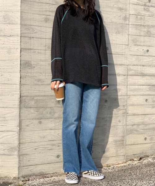 mi via loca(ミヴィアロカ)の「シアーラメ配色ステッチプルオーバー(Tシャツ/カットソー・レディース・ブラック×シルバー/ブラック×ブラック/グレー・FREE)」の17枚目の写真