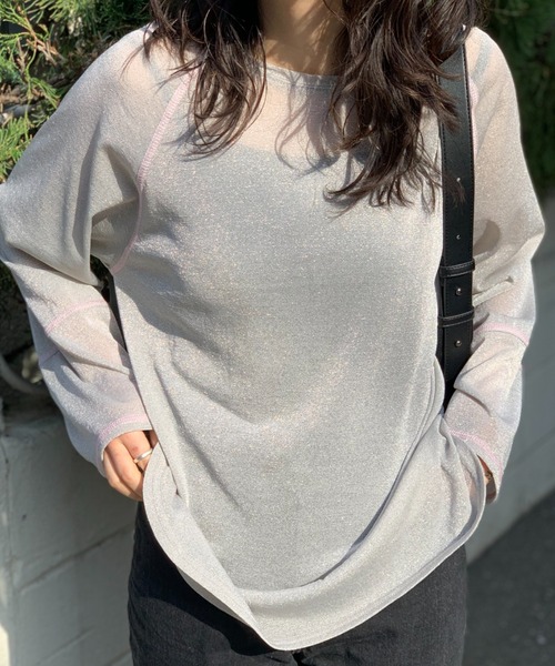 mi via loca(ミヴィアロカ)の「シアーラメ配色ステッチプルオーバー(Tシャツ/カットソー・レディース・ブラック×シルバー/ブラック×ブラック/グレー・FREE)」の15枚目の写真
