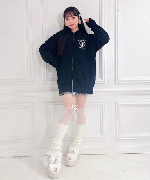 Honey Cinnamon(ハニーシナモン)の「エンジェルフレームジップパーカー(パーカー・レディース・ブラック・X-LARGE)」の5枚目の写真