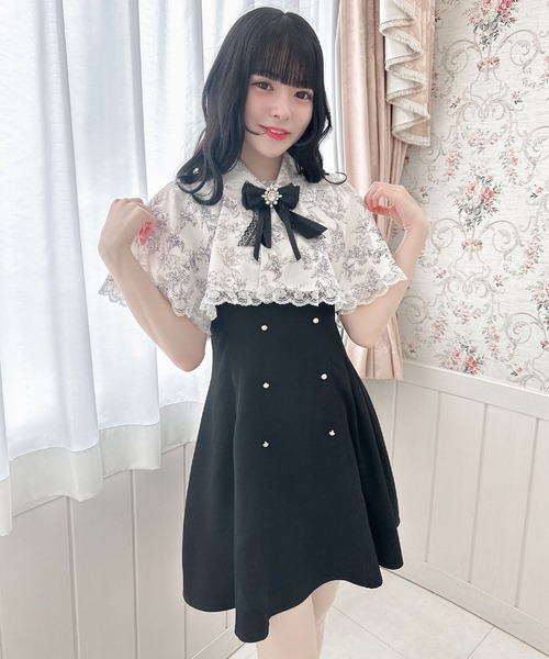 ROJITA（ロジータ）の「セパレートケープワンピース（ワンピース・レディース・ブラック/ベージュ/ブルー/ボルドー・FREE）」の5枚目の写真