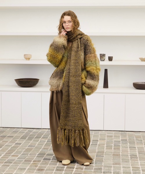 soerte（ソエルテ）の「MULTI COLLAR VOLUME FRINGE MUFFLER/マルチカラーボリュームフリンジマフラー（マフラー・メンズ・イエロー/ピンク/グリーン/ネイビー・FREE）」の12枚目の写真