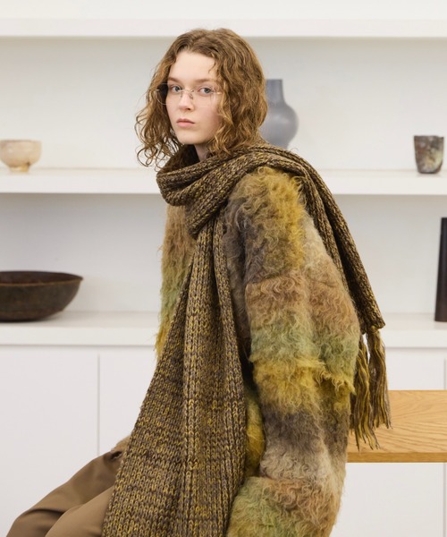 soerte（ソエルテ）の「MULTI COLLAR VOLUME FRINGE MUFFLER/マルチカラーボリュームフリンジマフラー（マフラー・メンズ・イエロー/ピンク/グリーン/ネイビー・FREE）」の13枚目の写真