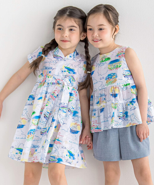 BeBe（ベベ）の「【お揃い】【reductionコラボ】サマークルーズプリントシャツワンピース(100~150cm)（シャツワンピース・キッズ・ブルー系その他・110cm/150cm/130cm/120cm/140cm/100cm）」の3枚目の写真